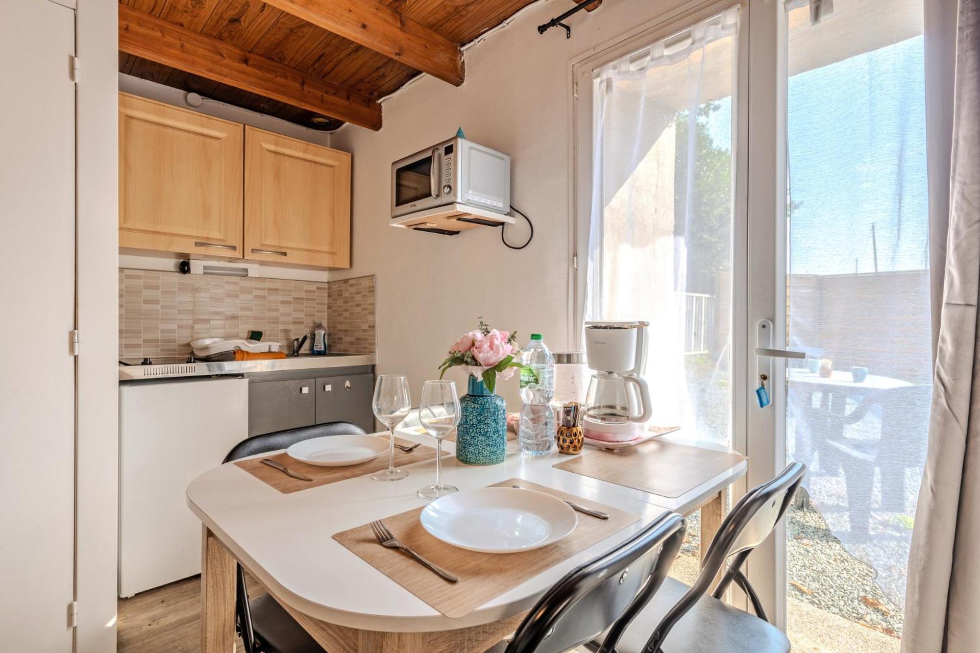 La Gitounette Proche Monts D'arree Ferienhaus *